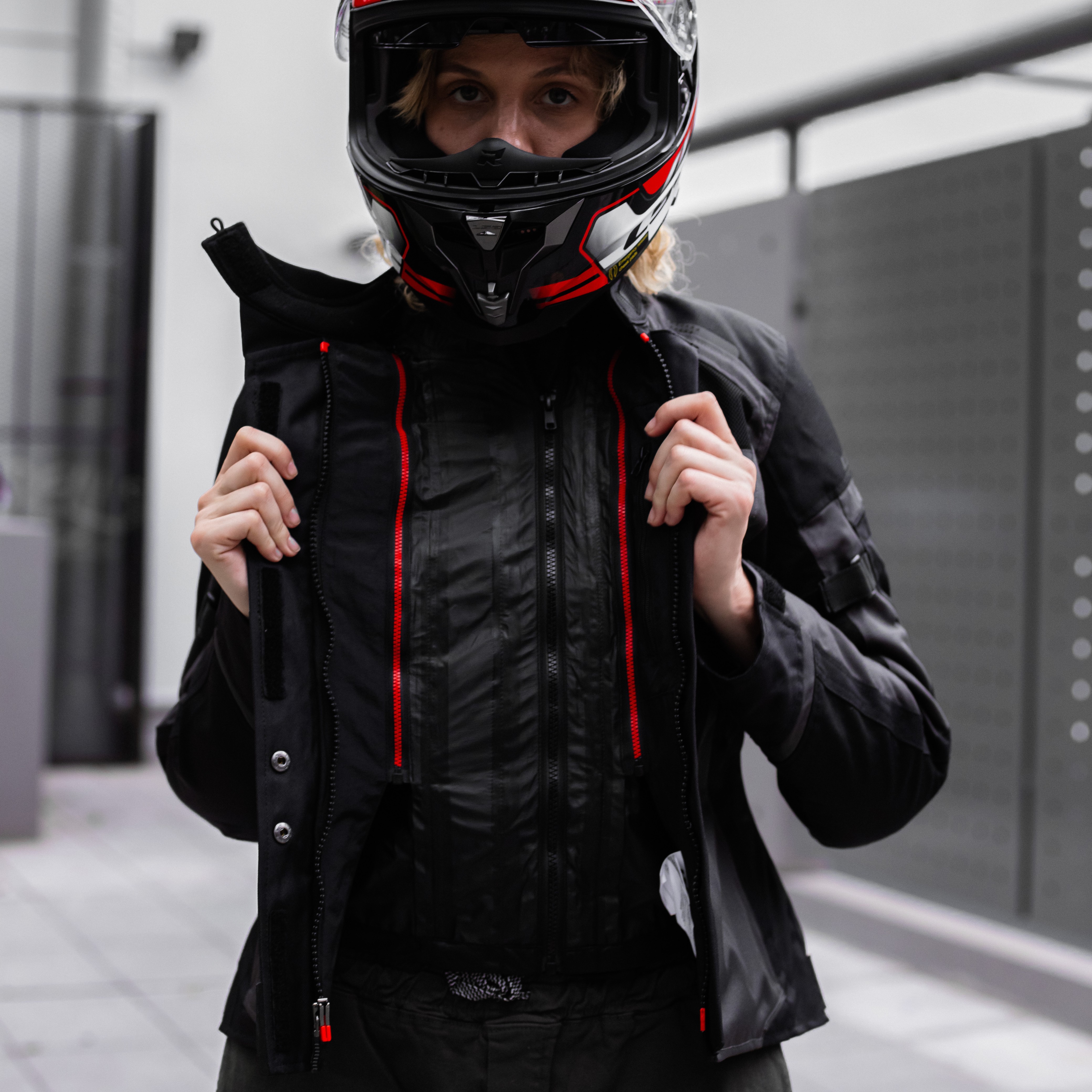 Campera LS2 Scout Mujer Negro / Gris